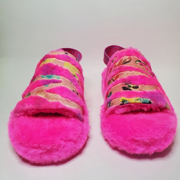 UGG Fluff Yeah Tiger Flower Womens Fluffy Slippers Pink UGGS 1127055 NEW - Picture 2 of 8